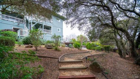 142 Cherry Street Petaluma CA 94952