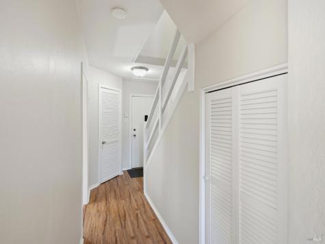 20 Livingston Court Novato CA 94949