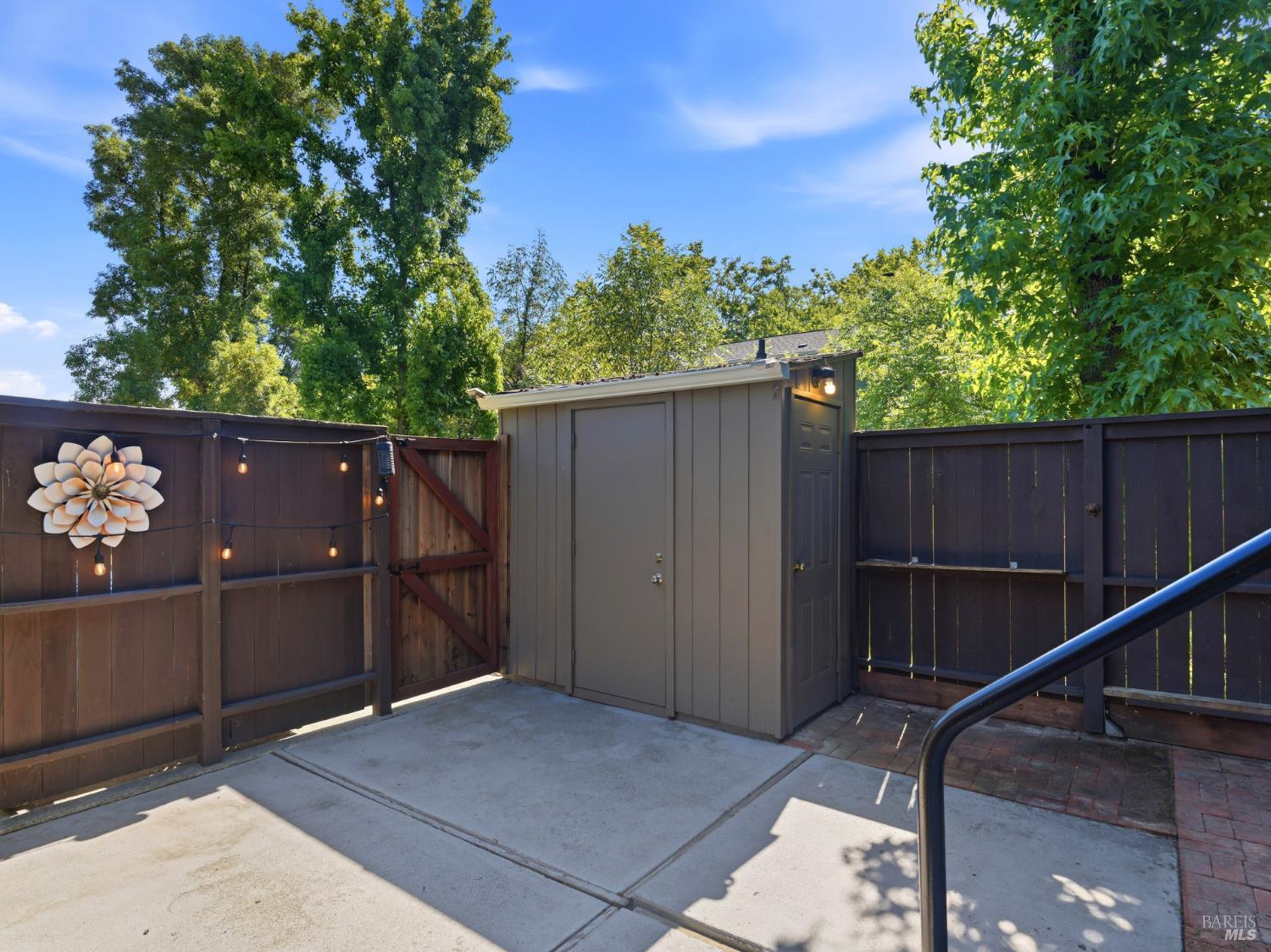 20 Livingston Court Novato CA 94949