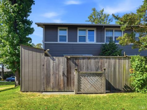 20 Livingston Court Novato CA 94949