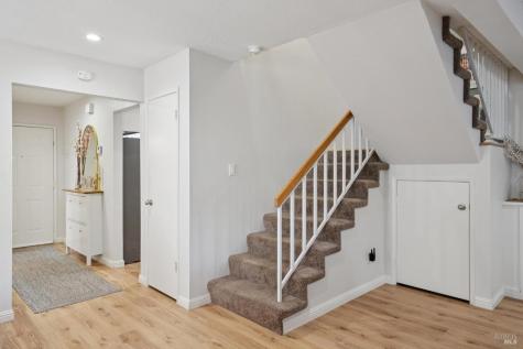 14 Alyssum Court Novato CA 94945