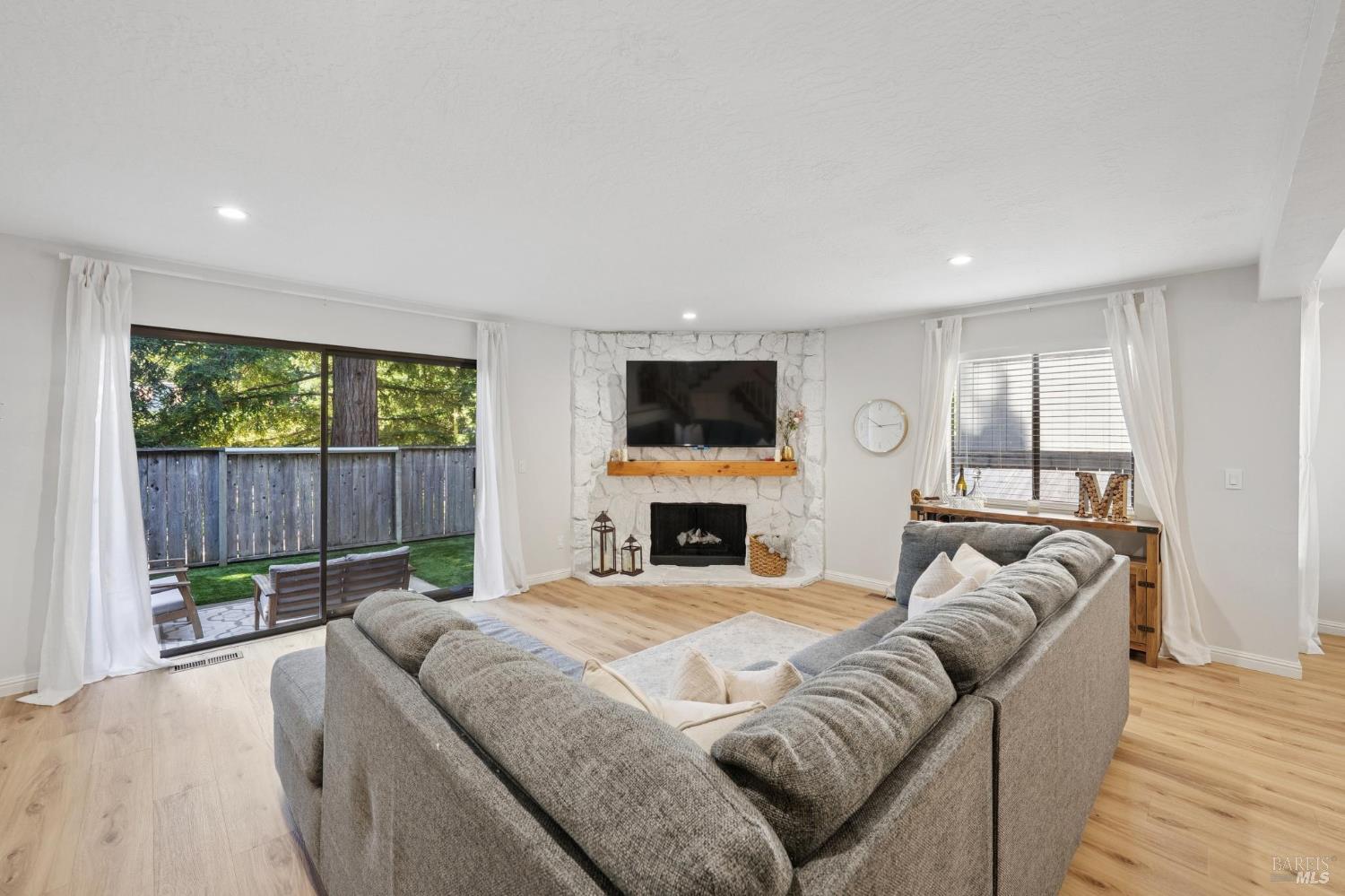 14 Alyssum Court Novato CA 94945