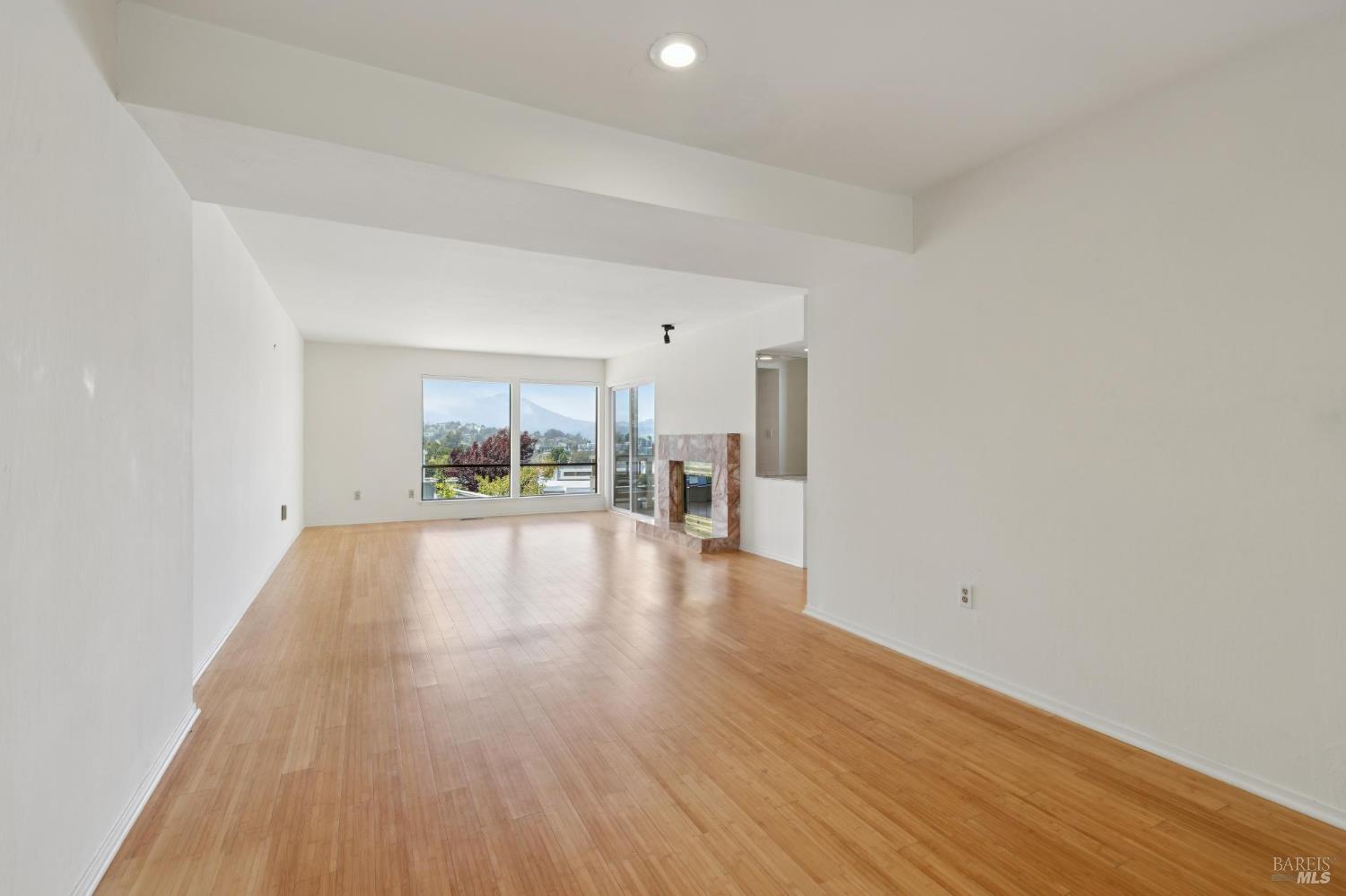 51 Marin Avenue Sausalito CA 94965