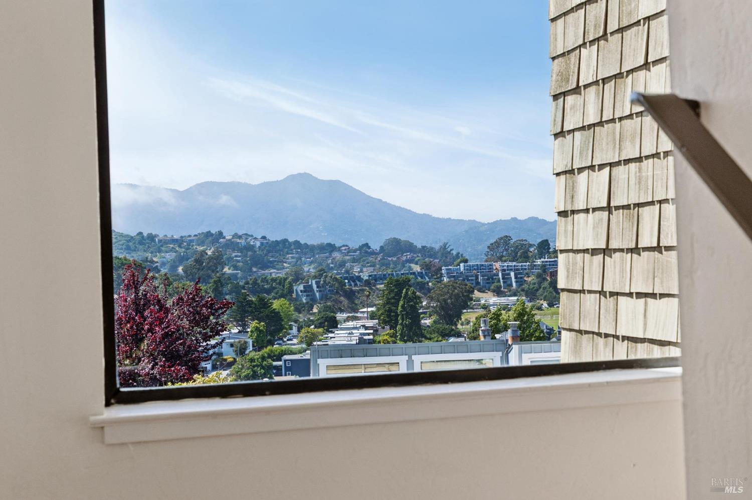 51 Marin Avenue Sausalito CA 94965