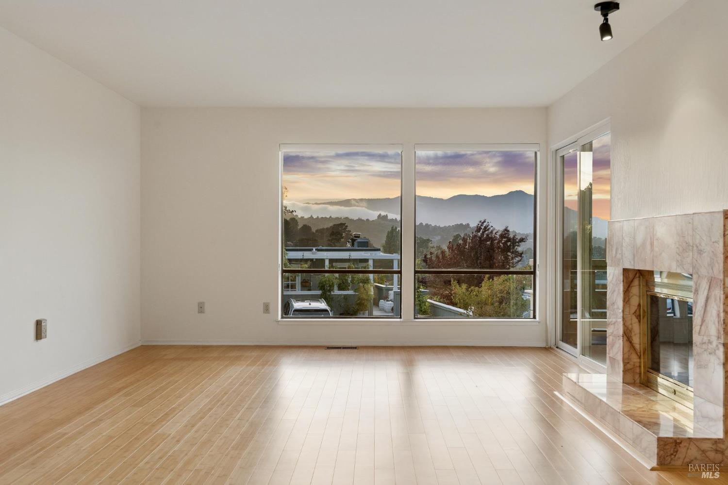 51 Marin Avenue Sausalito CA 94965