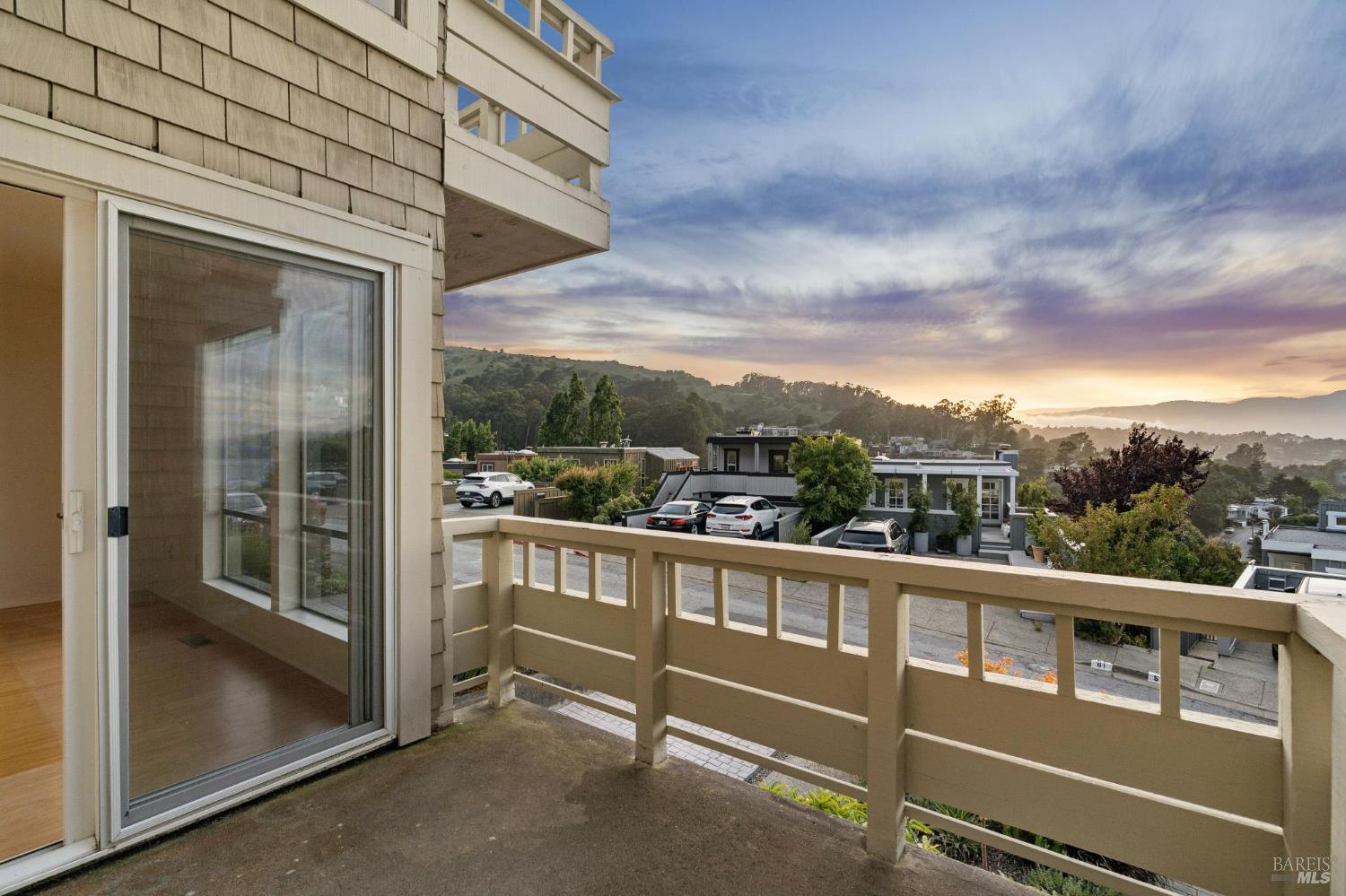 51 Marin Avenue Sausalito CA 94965