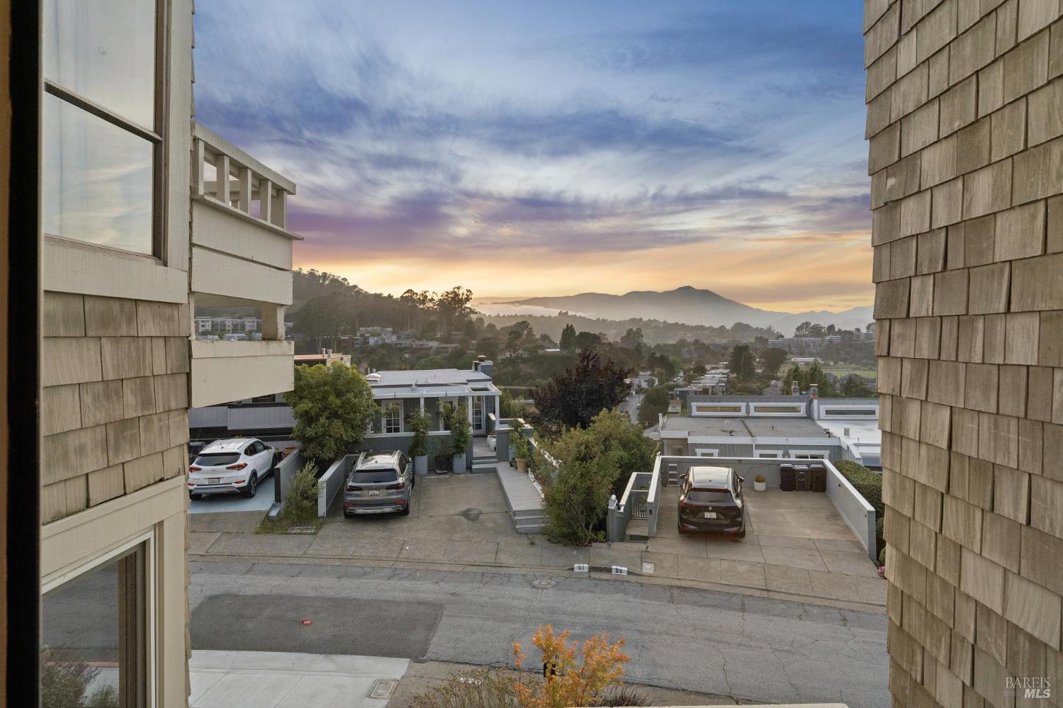 51 Marin Avenue Sausalito CA 94965