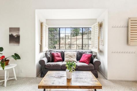 266 Pelican Lane Novato CA 94949