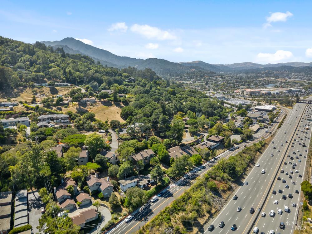 1511 Casa Buena Drive Corte Madera CA 94925