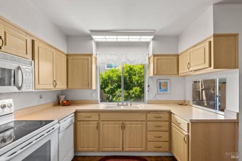 1072 Los Gamos Road San Rafael CA 94903