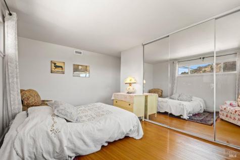 1072 Los Gamos Road San Rafael CA 94903