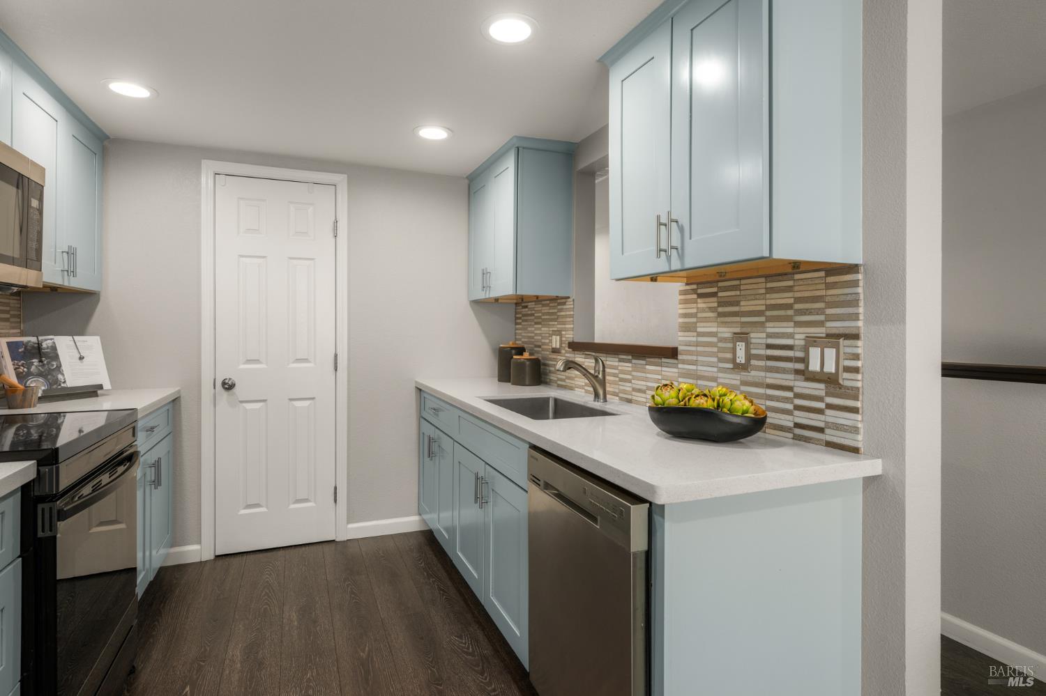 2984 Yulupa Avenue Santa Rosa CA 95405