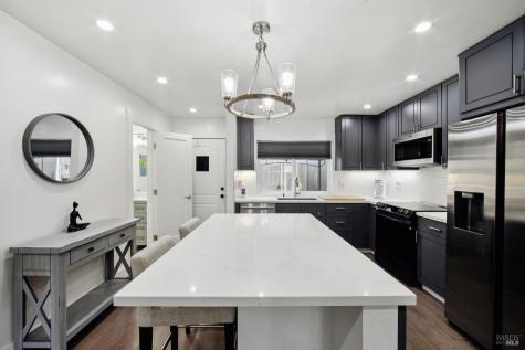 3 Mcintosh Court Novato CA 94949