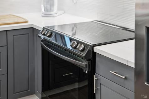 3 Mcintosh Court Novato CA 94949