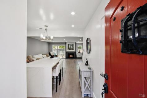 3 Mcintosh Court Novato CA 94949