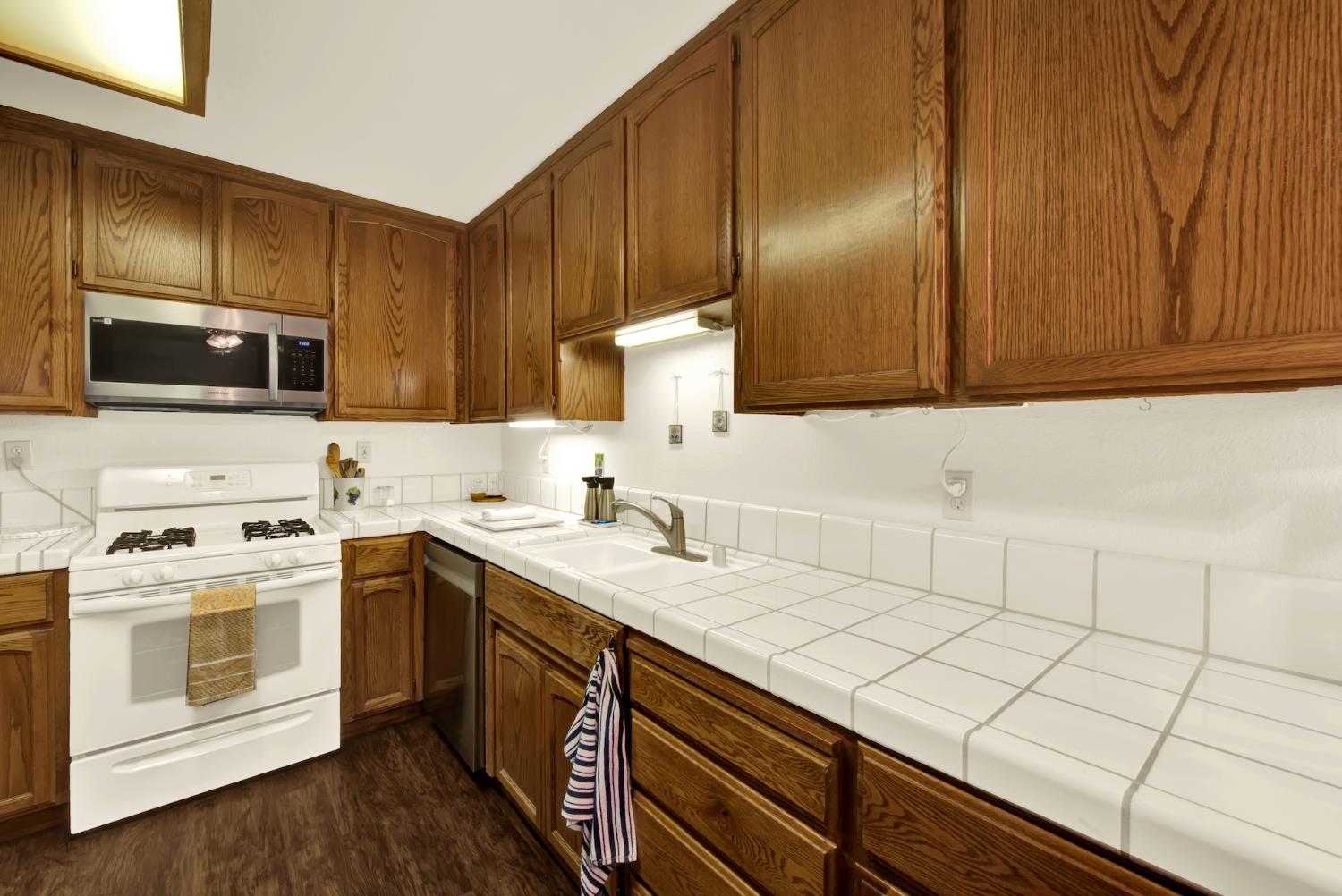 2250 Scarborough Drive Lodi CA 95240