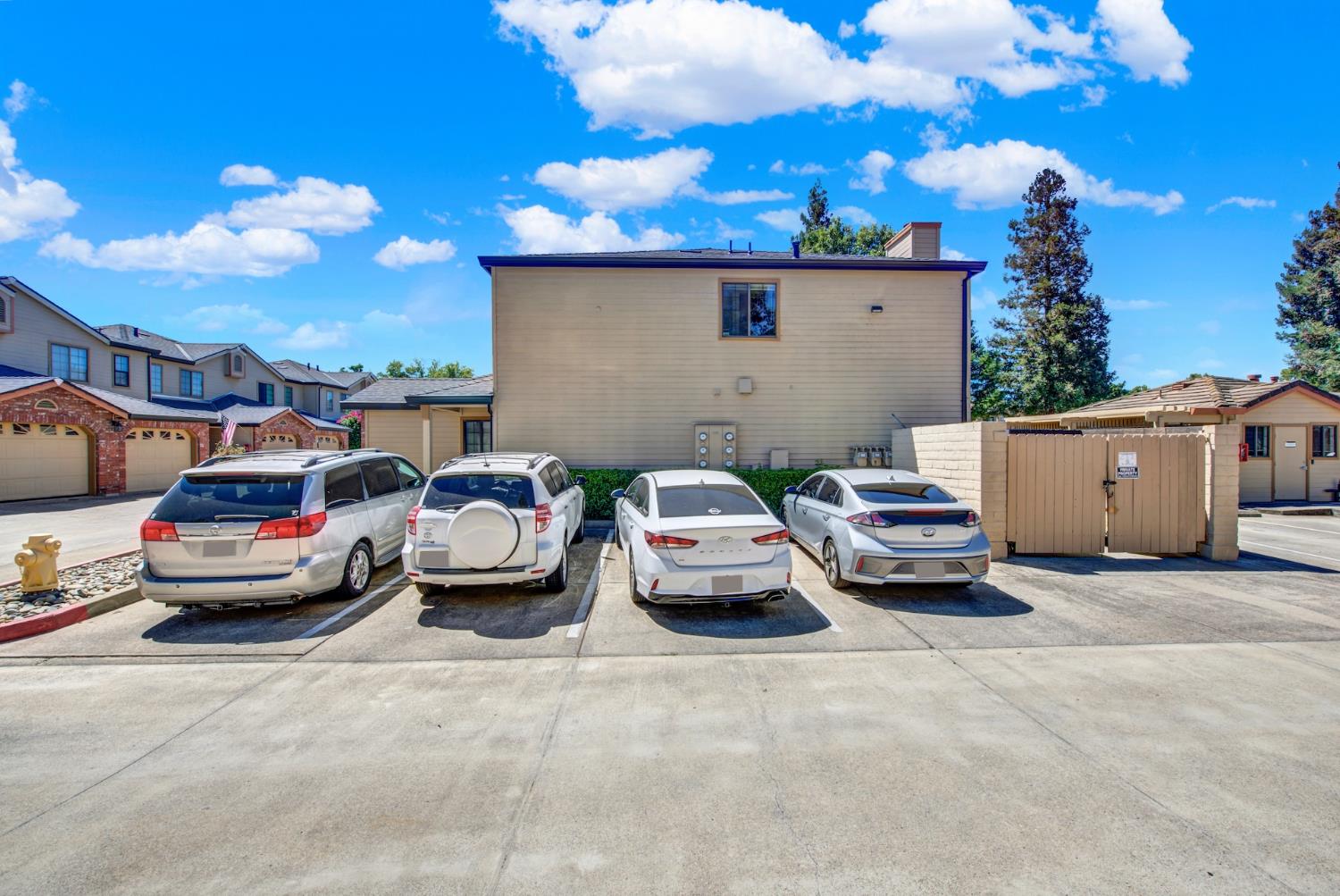 2250 Scarborough Drive Lodi CA 95240