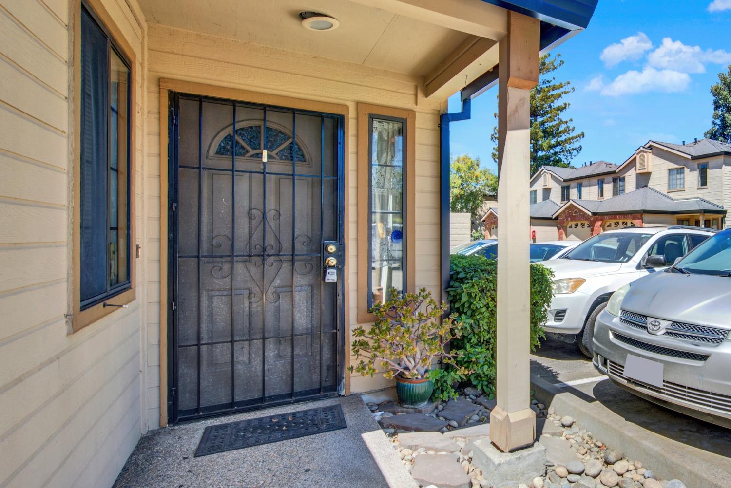 2250 Scarborough Drive Lodi CA 95240