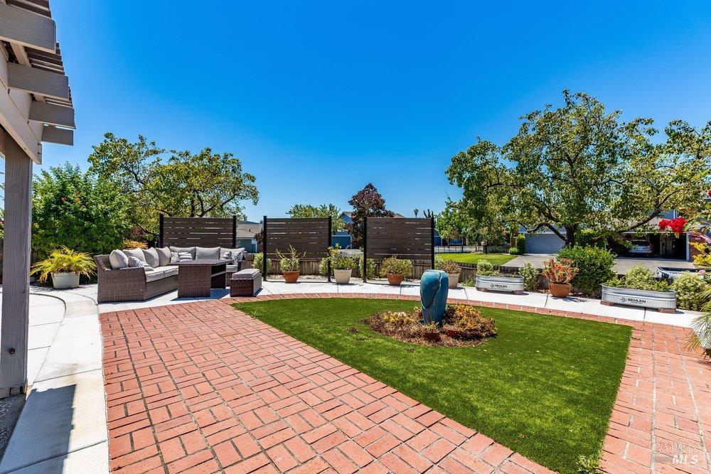 1736 Stuart Court Benicia CA 94510