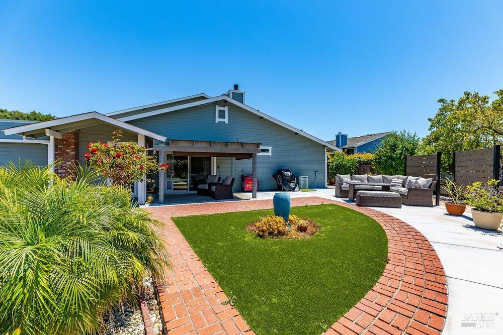 1736 Stuart Court Benicia CA 94510