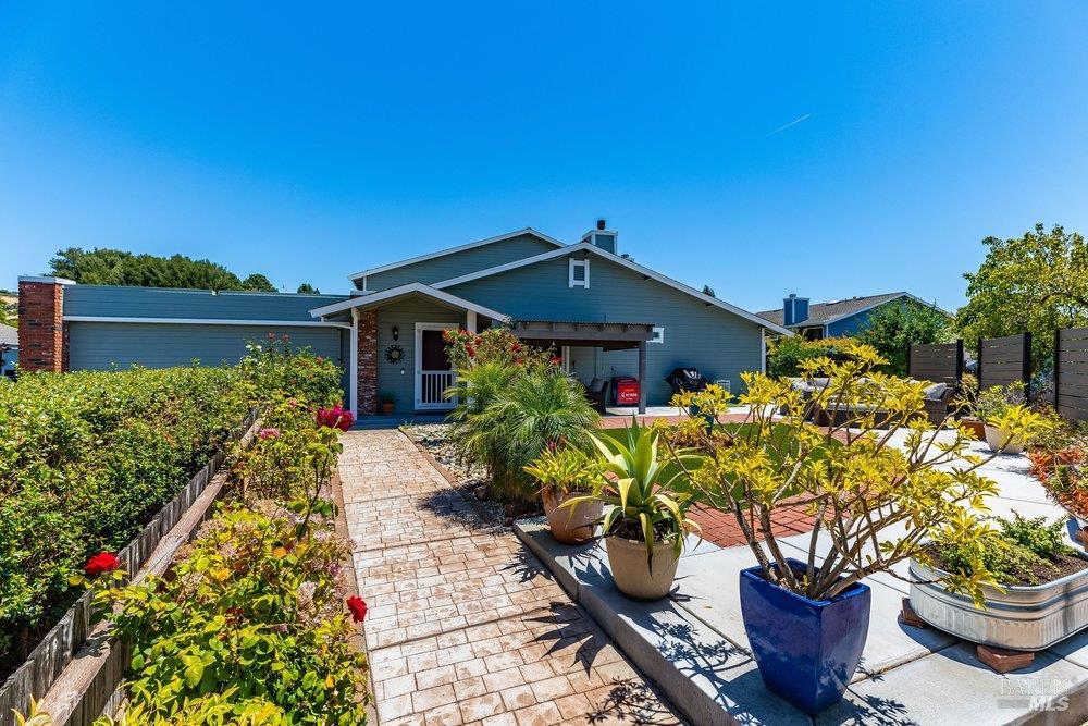 1736 Stuart Court Benicia CA 94510