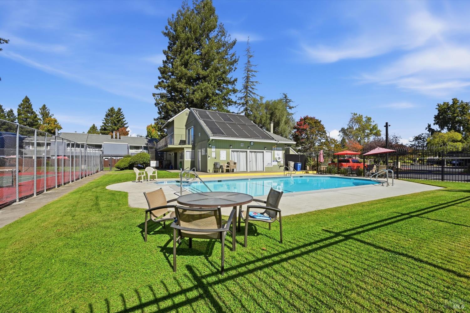 647 Racquet Club Circle Rohnert Park CA 94928