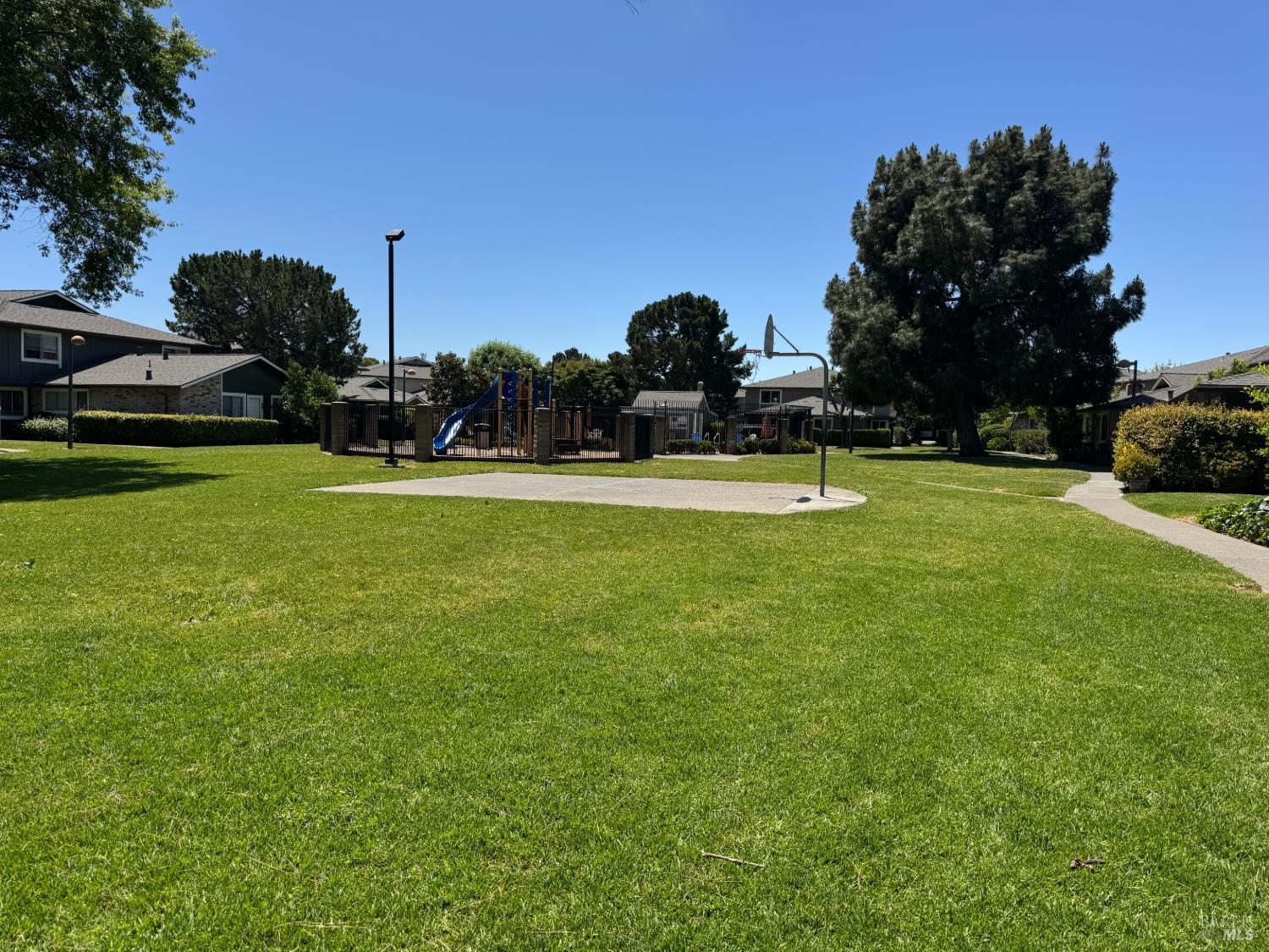 327 Bahia Lane San Rafael CA 94901