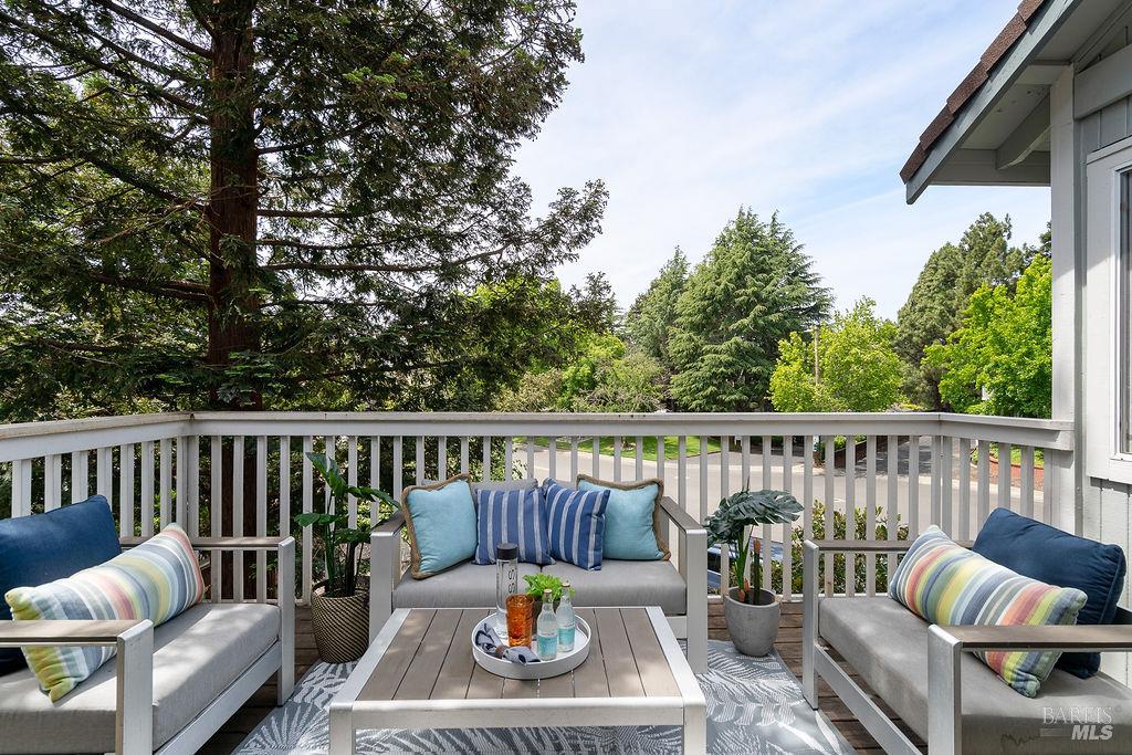 1894 Shirley Drive Benicia CA 94510