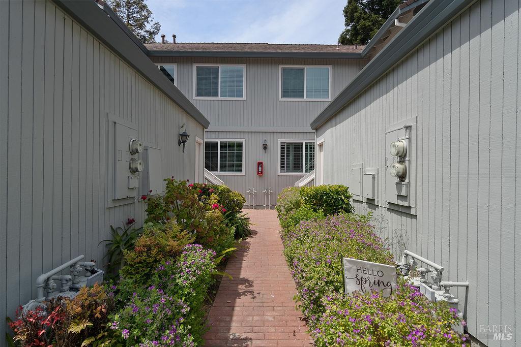 1894 Shirley Drive Benicia CA 94510