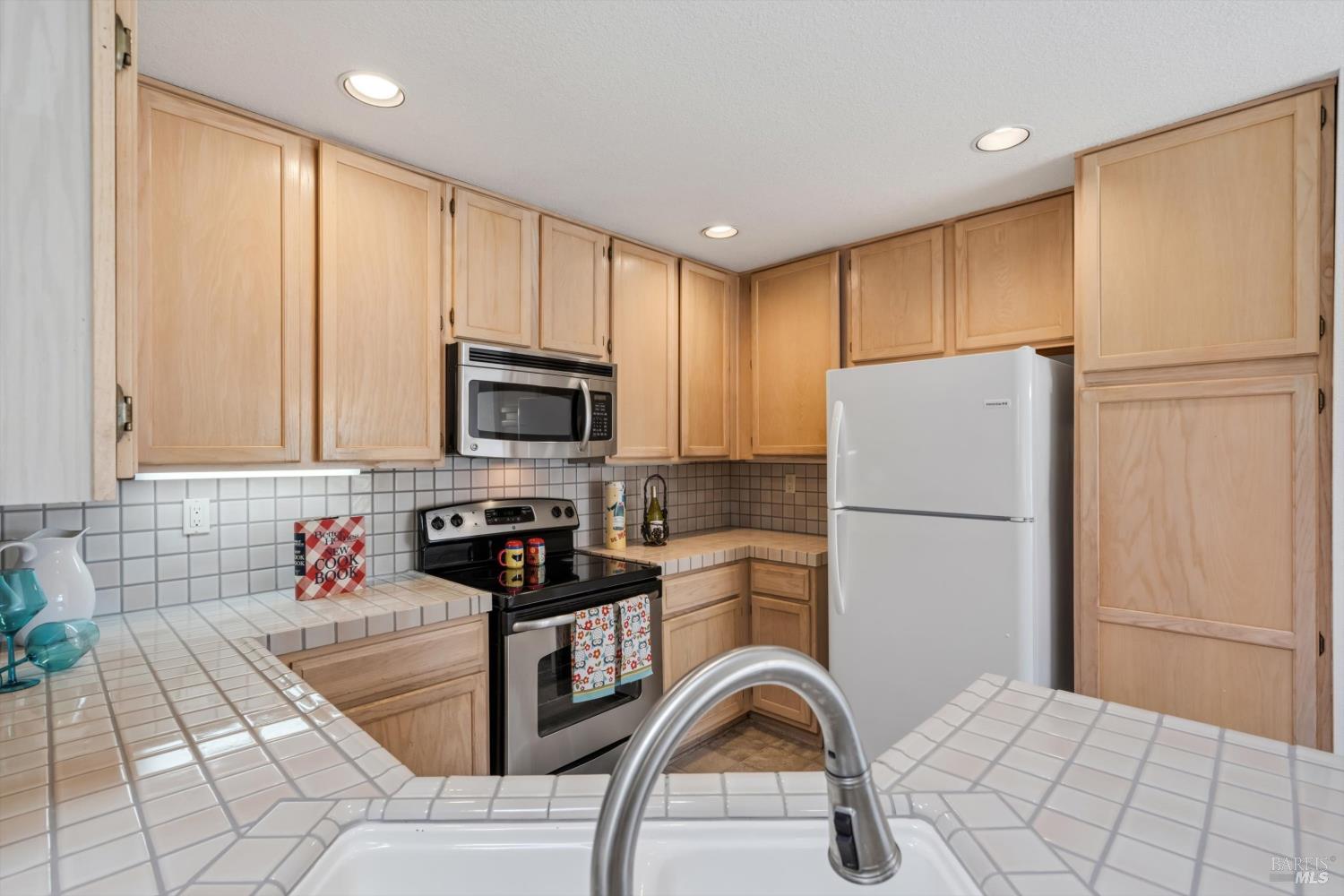 411 Stinson Street Vallejo CA 94591