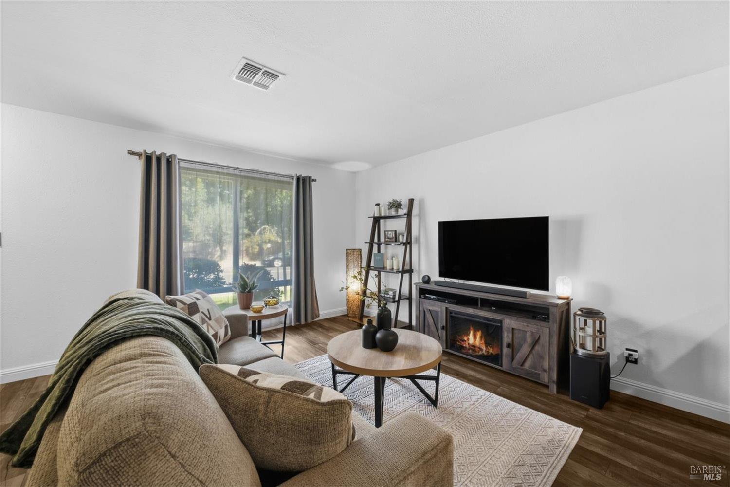 490 Edgewood Drive Vacaville CA 95688