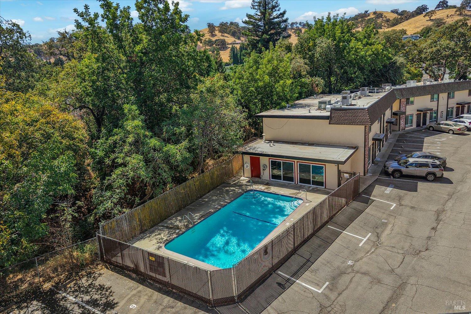 490 Edgewood Drive Vacaville CA 95688