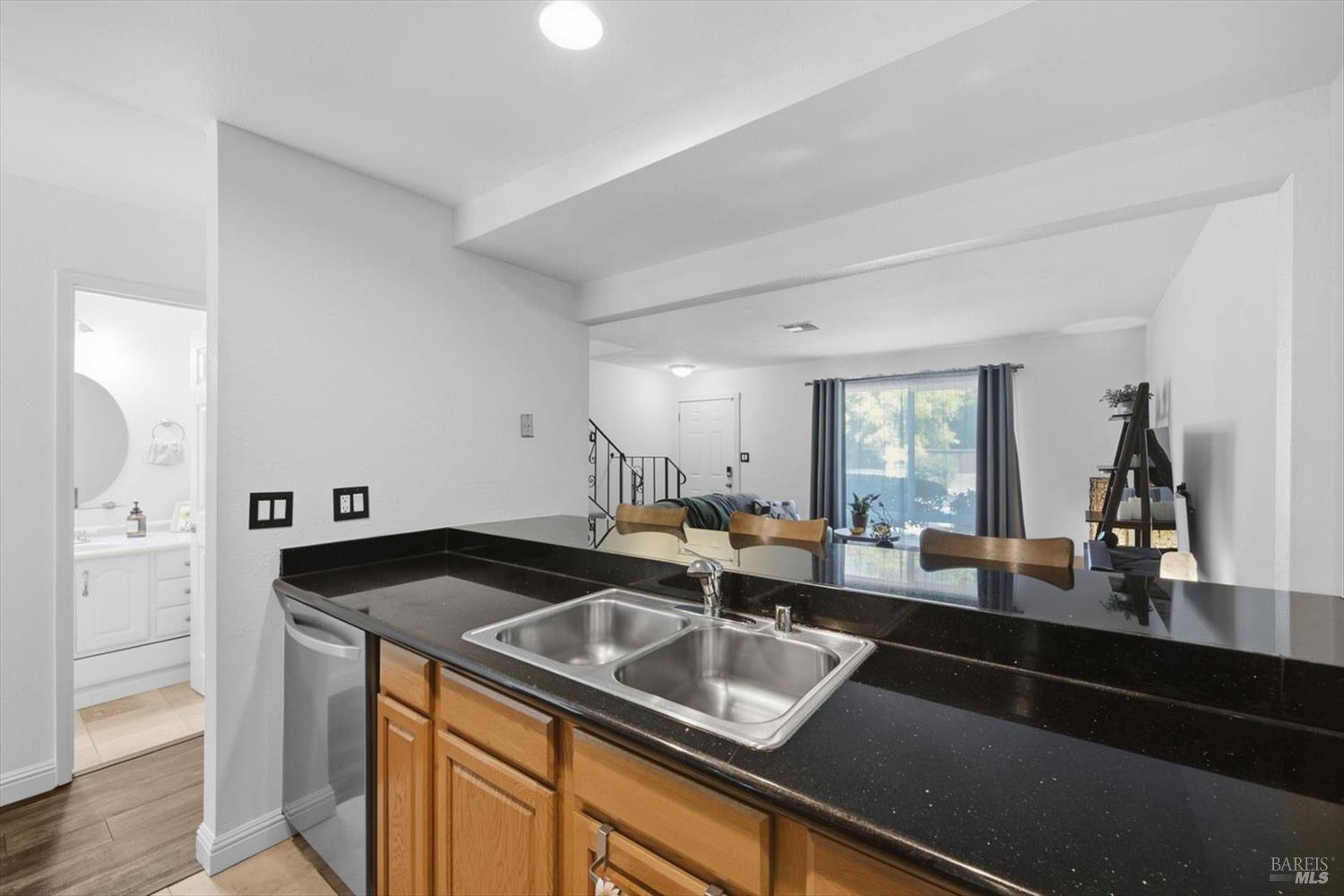 490 Edgewood Drive Vacaville CA 95688