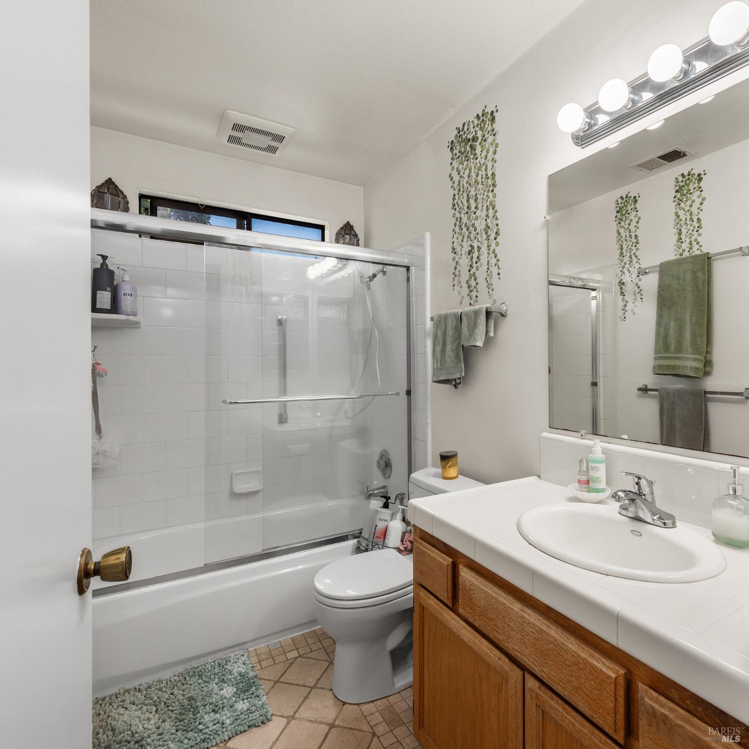 88 Park Place Drive Petaluma CA 94954