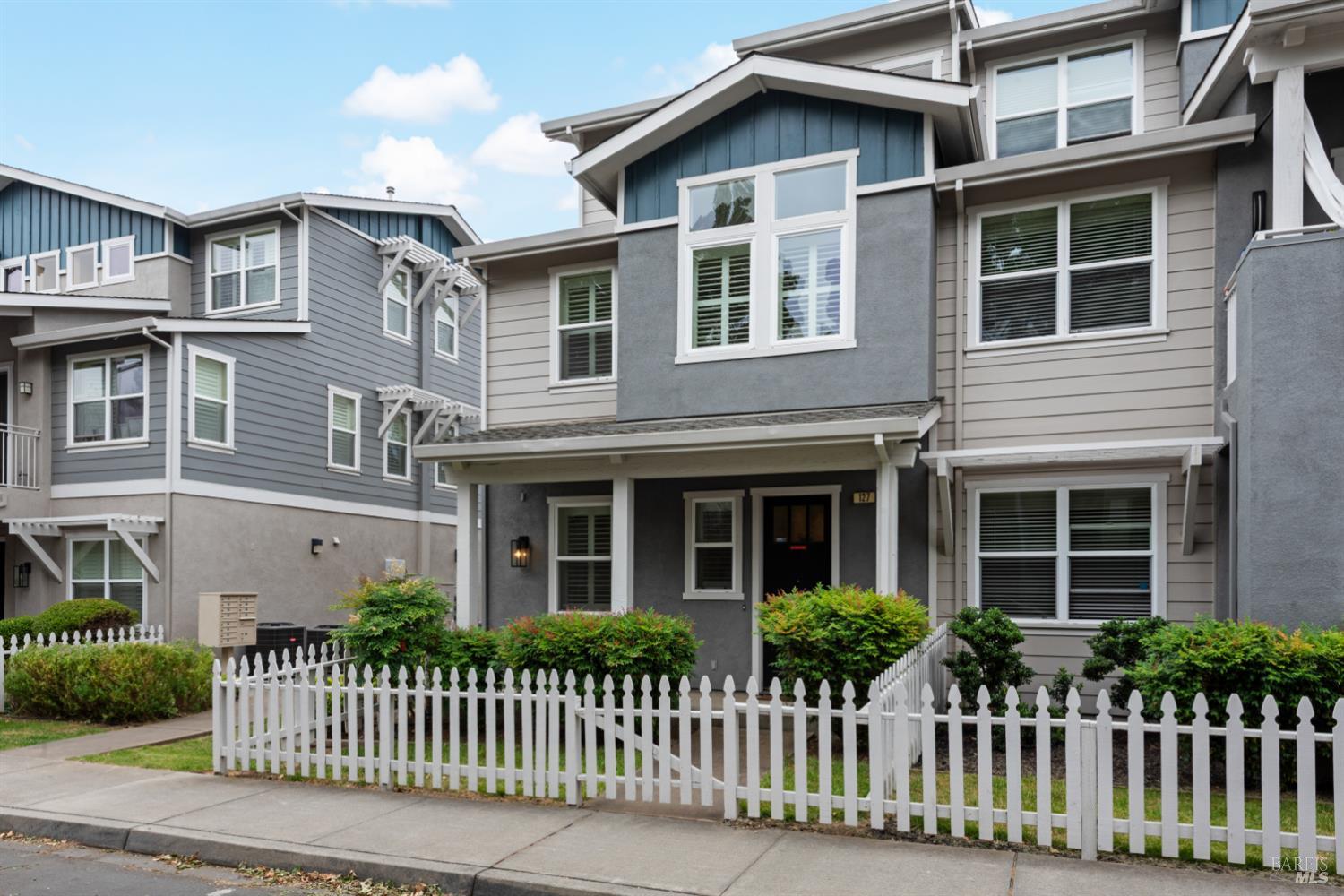 127 Firefly Lane Napa CA 94558