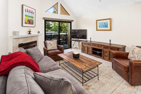 212 Foss Creek Circle Healdsburg CA 95448