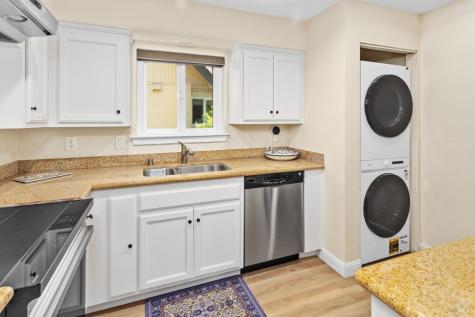 212 Foss Creek Circle Healdsburg CA 95448