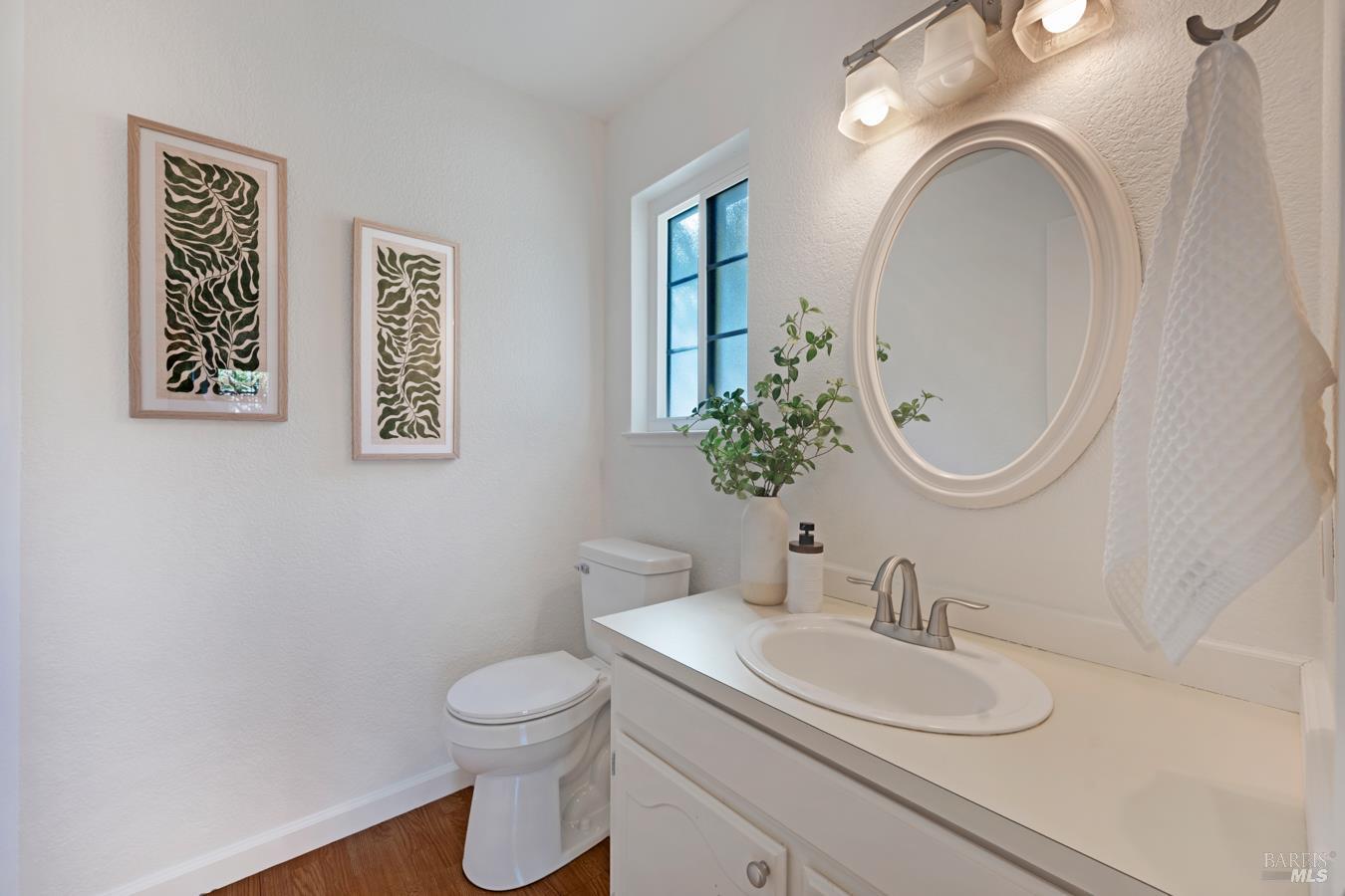 1609 Monroe Court Petaluma CA 94954