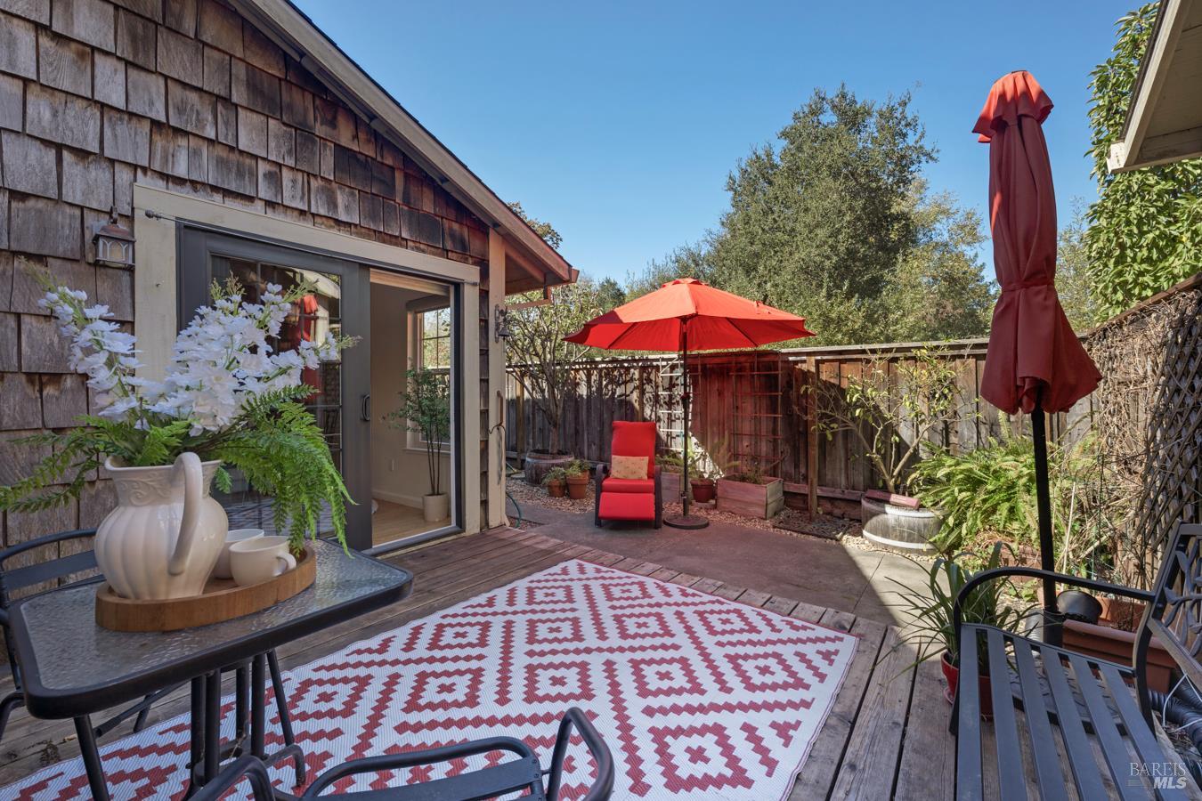 1609 Monroe Court Petaluma CA 94954
