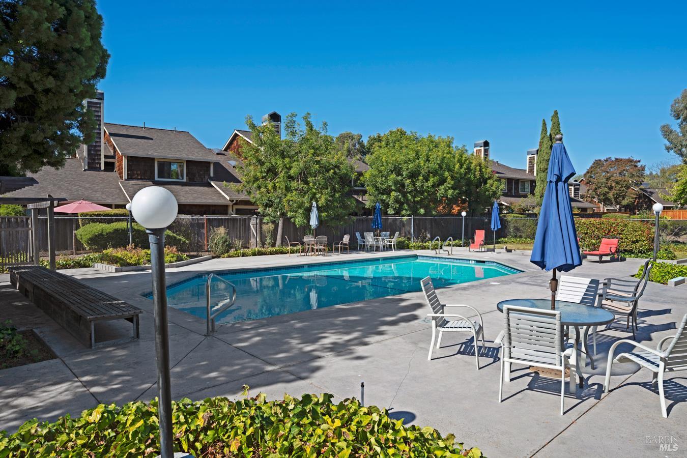 1609 Monroe Court Petaluma CA 94954