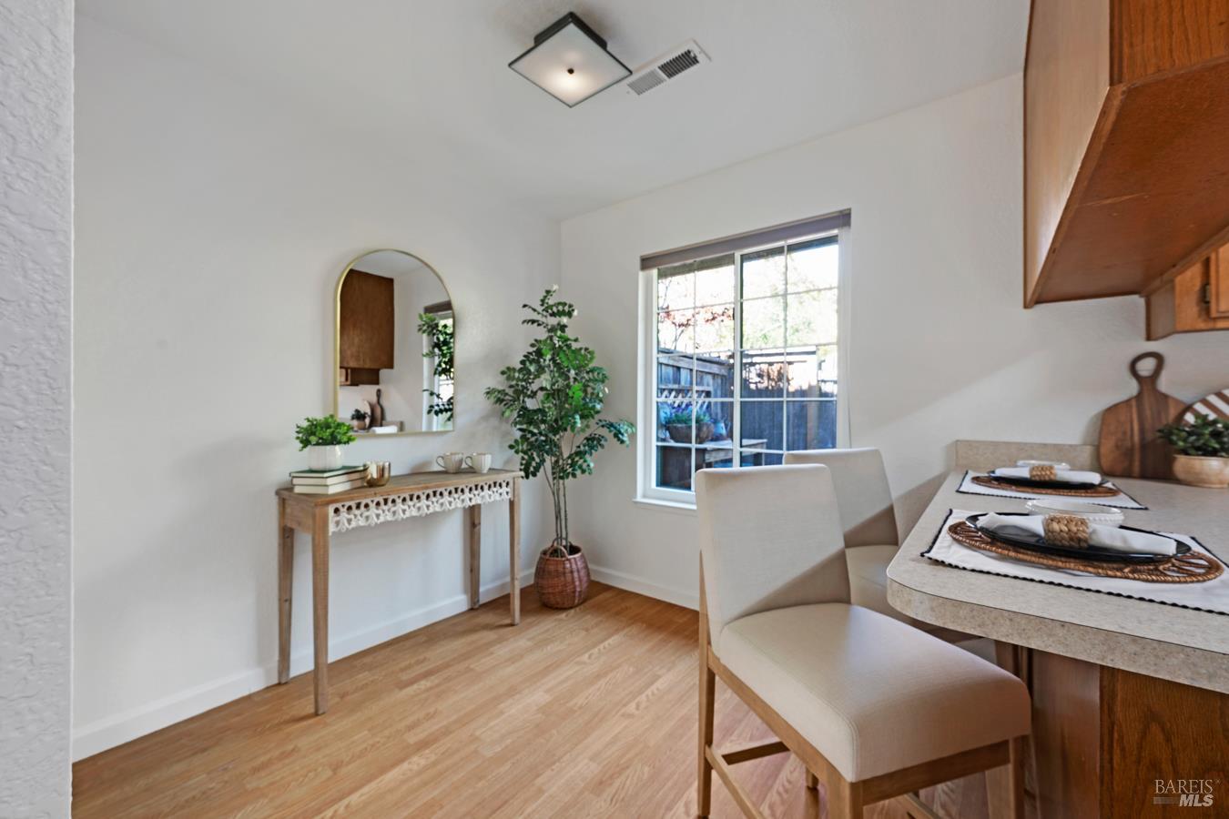 1609 Monroe Court Petaluma CA 94954