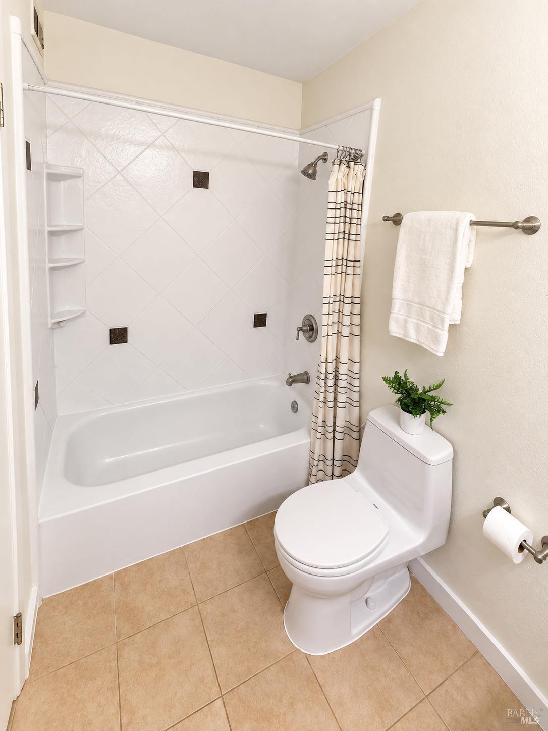 1988 Knolls Drive Santa Rosa CA 95405