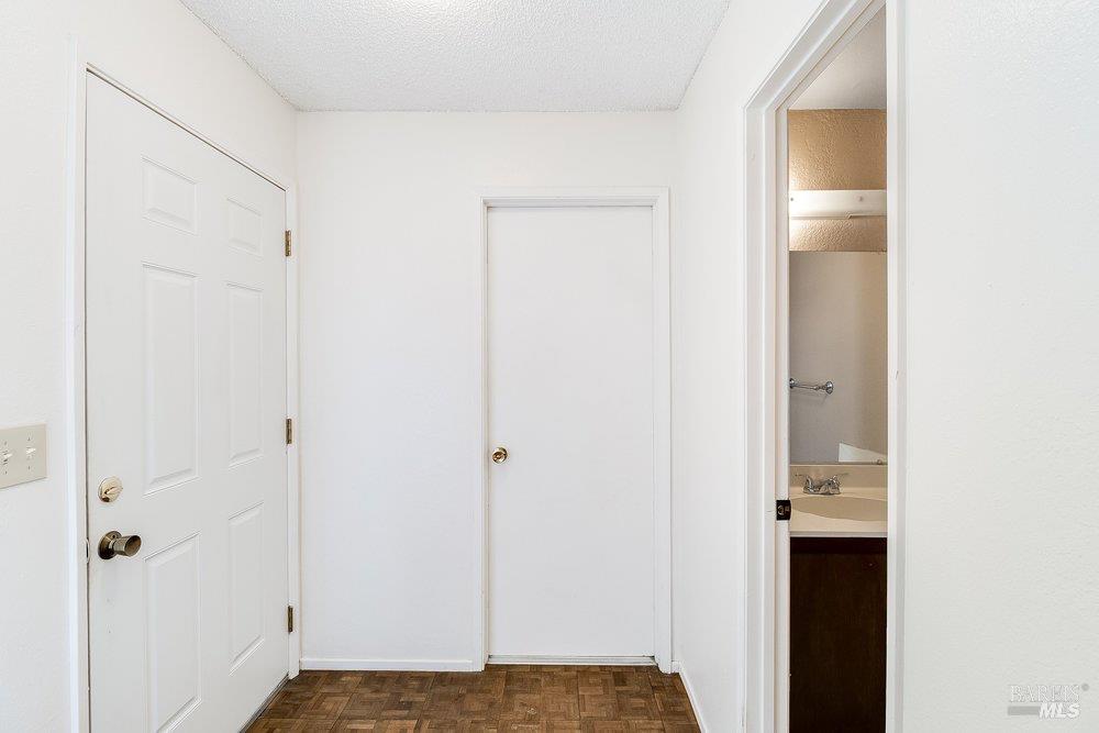 1113 Grove Circle Benicia CA 94510