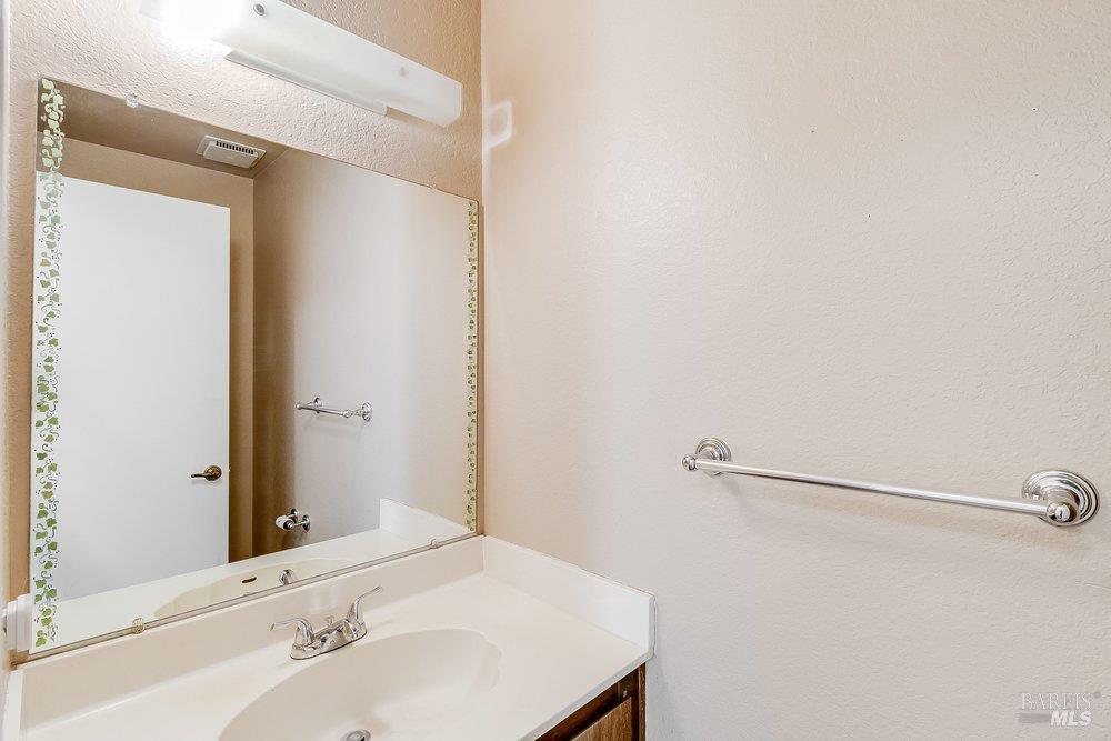 1113 Grove Circle Benicia CA 94510