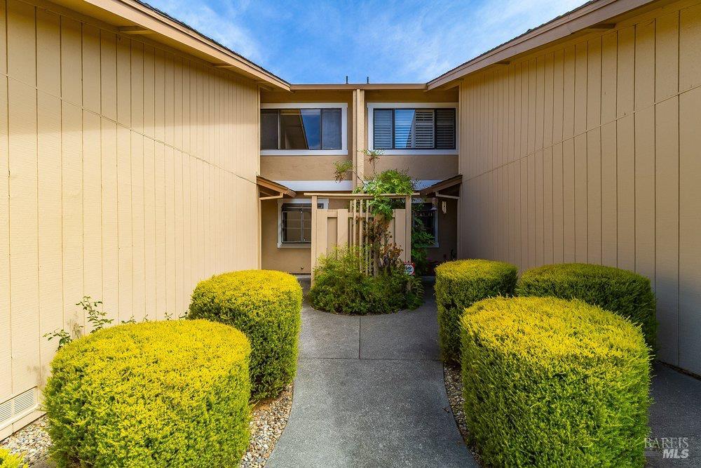 1113 Grove Circle Benicia CA 94510