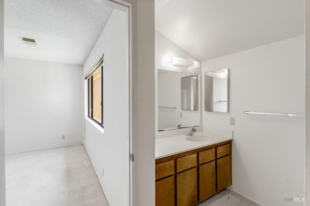 1113 Grove Circle Benicia CA 94510