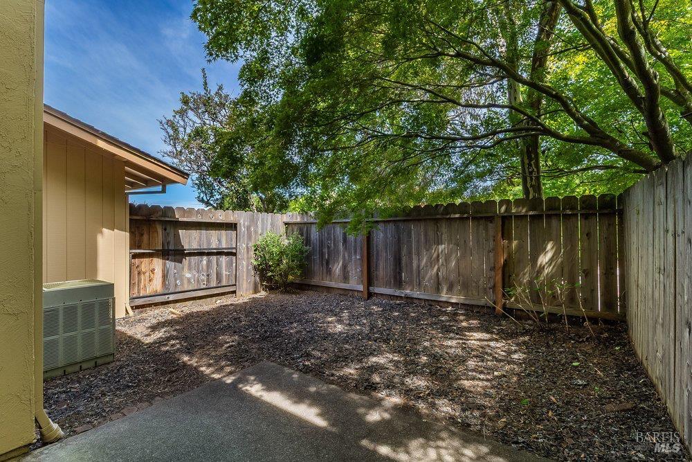 1113 Grove Circle Benicia CA 94510