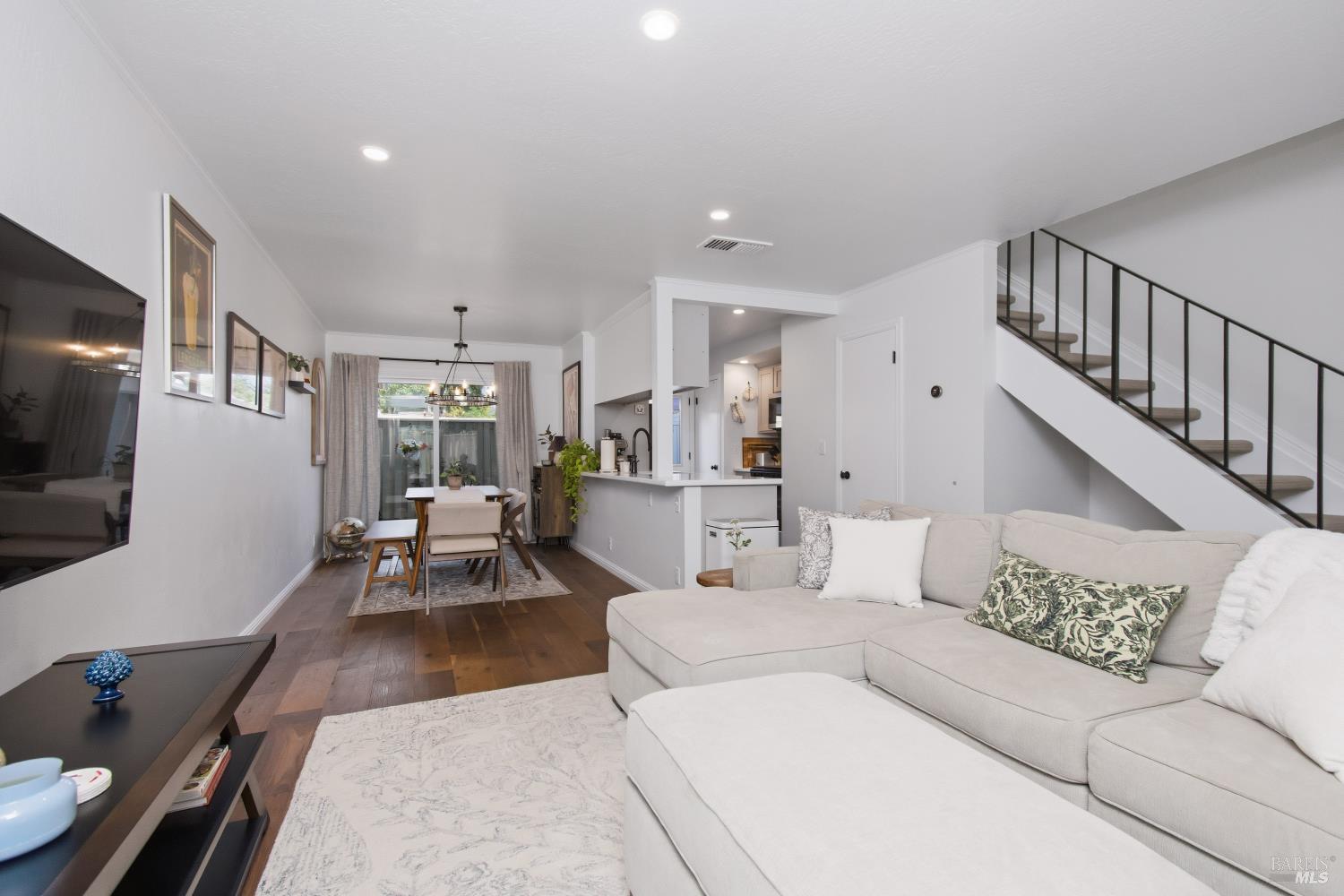 25 Belvedere Court Napa CA 94559