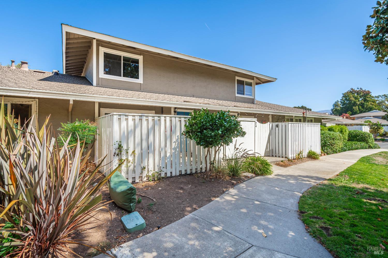 25 Belvedere Court Napa CA 94559