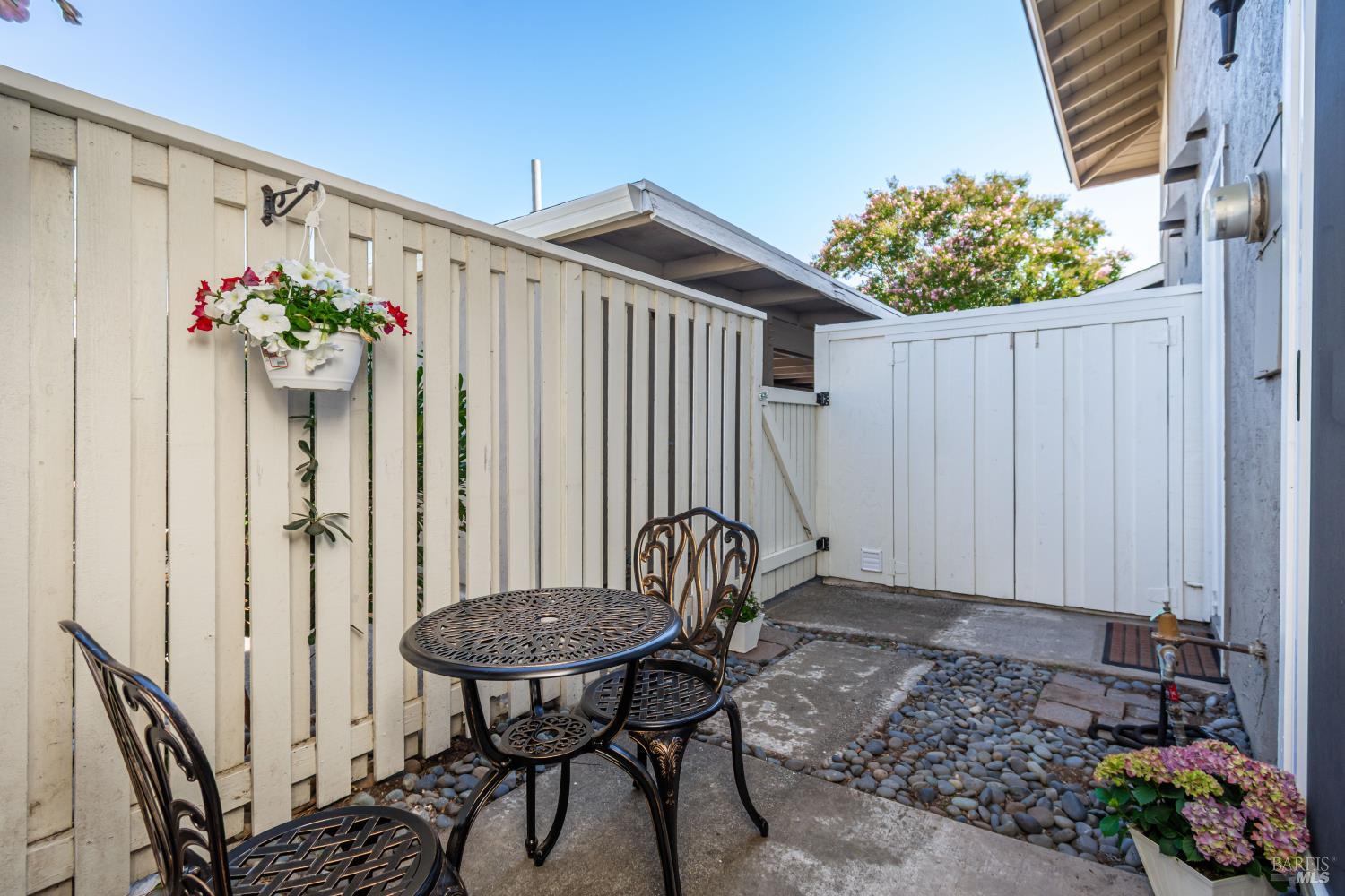 25 Belvedere Court Napa CA 94559